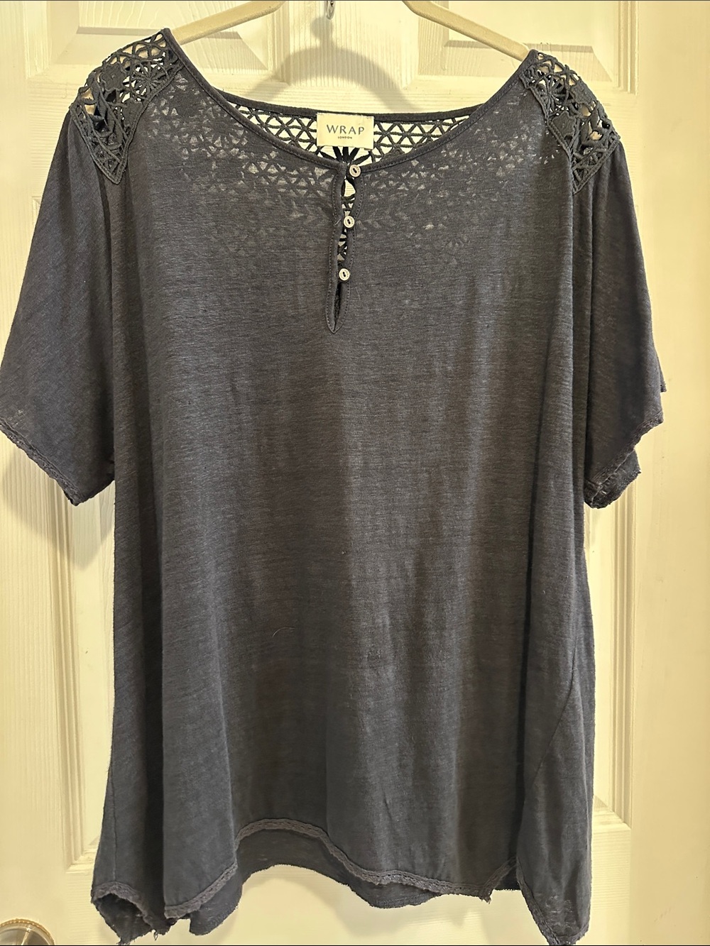 Wrap London Linen Charcoal Grey Crochet-Trim Short Sleeve Tee